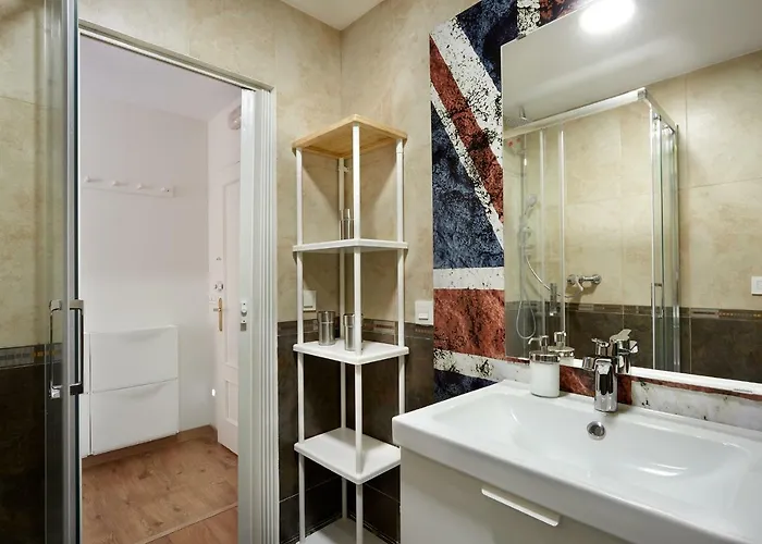 Life Magenta Hotel 3*